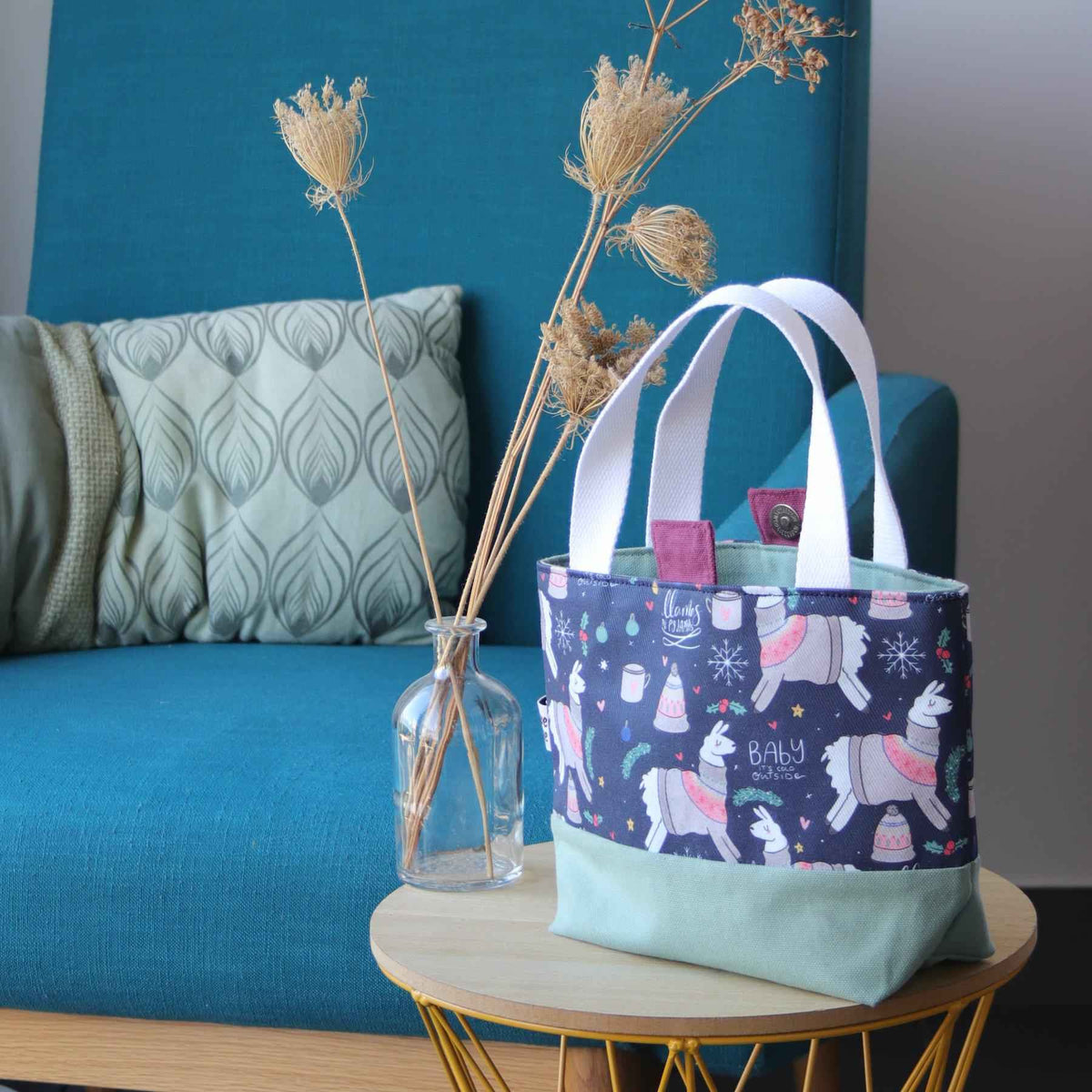 Llama Project Bag - Small, with closing-La Cave à Laine