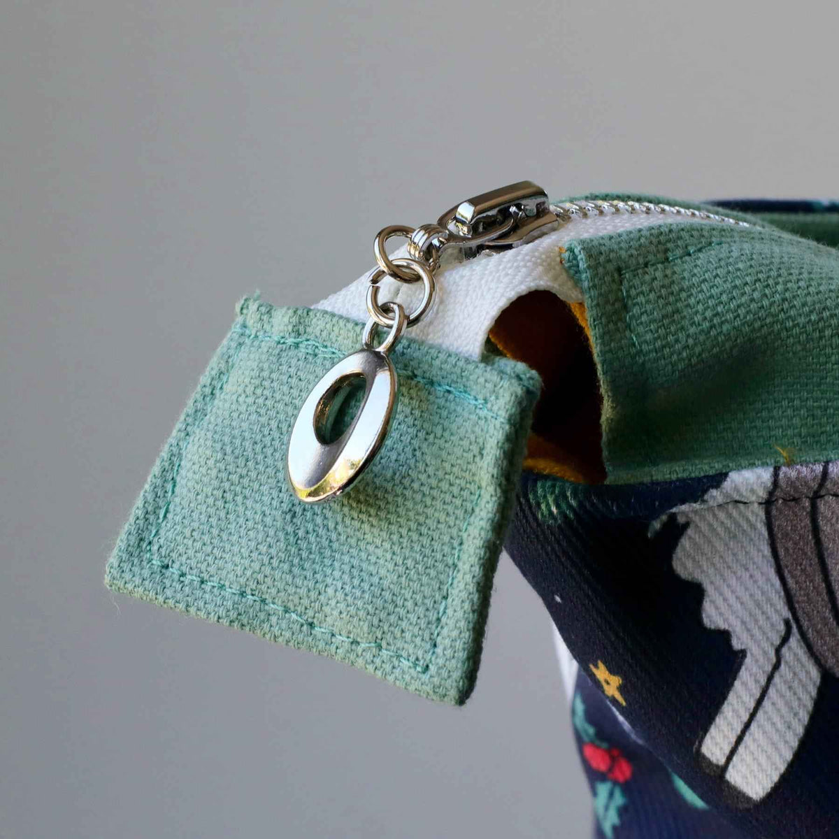 Llama Weekender Bag-La Cave à Laine