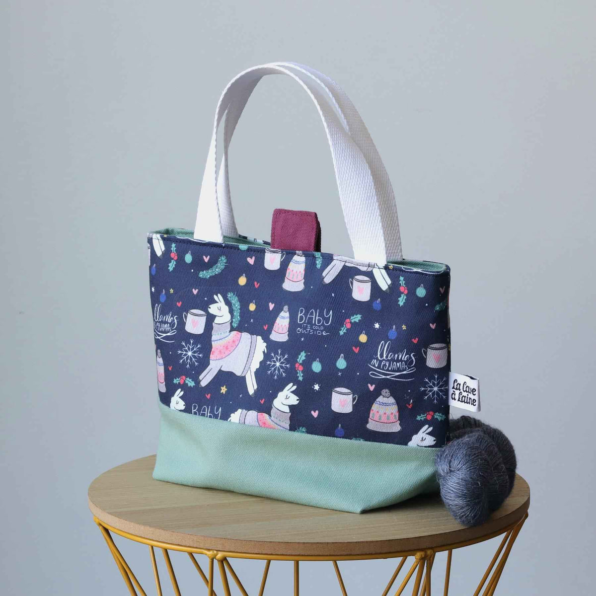 Llama Project Bag - Small, with closing-La Cave à Laine